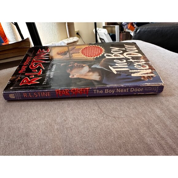 The Boy Next Door R.L. Stine Paperback Vtg 1st Edition Fear Street Pocket Books - Picture 11 of 16